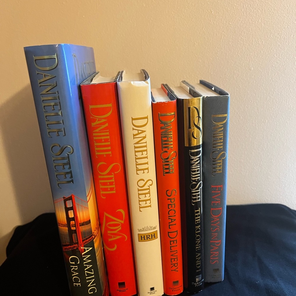 Six Danielle Steele Hardback Novels